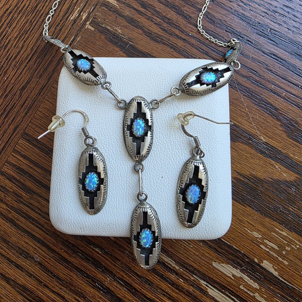 Felix Perry Sterling‎ Silver Lab Created Opal Necklace Earring Set Blue Dangle
